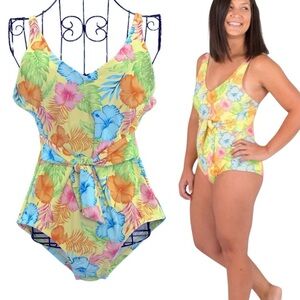 Ruffle Butts Women’s Tie Waist V-Neck One Piece Yellow Hibiscus, Size Small